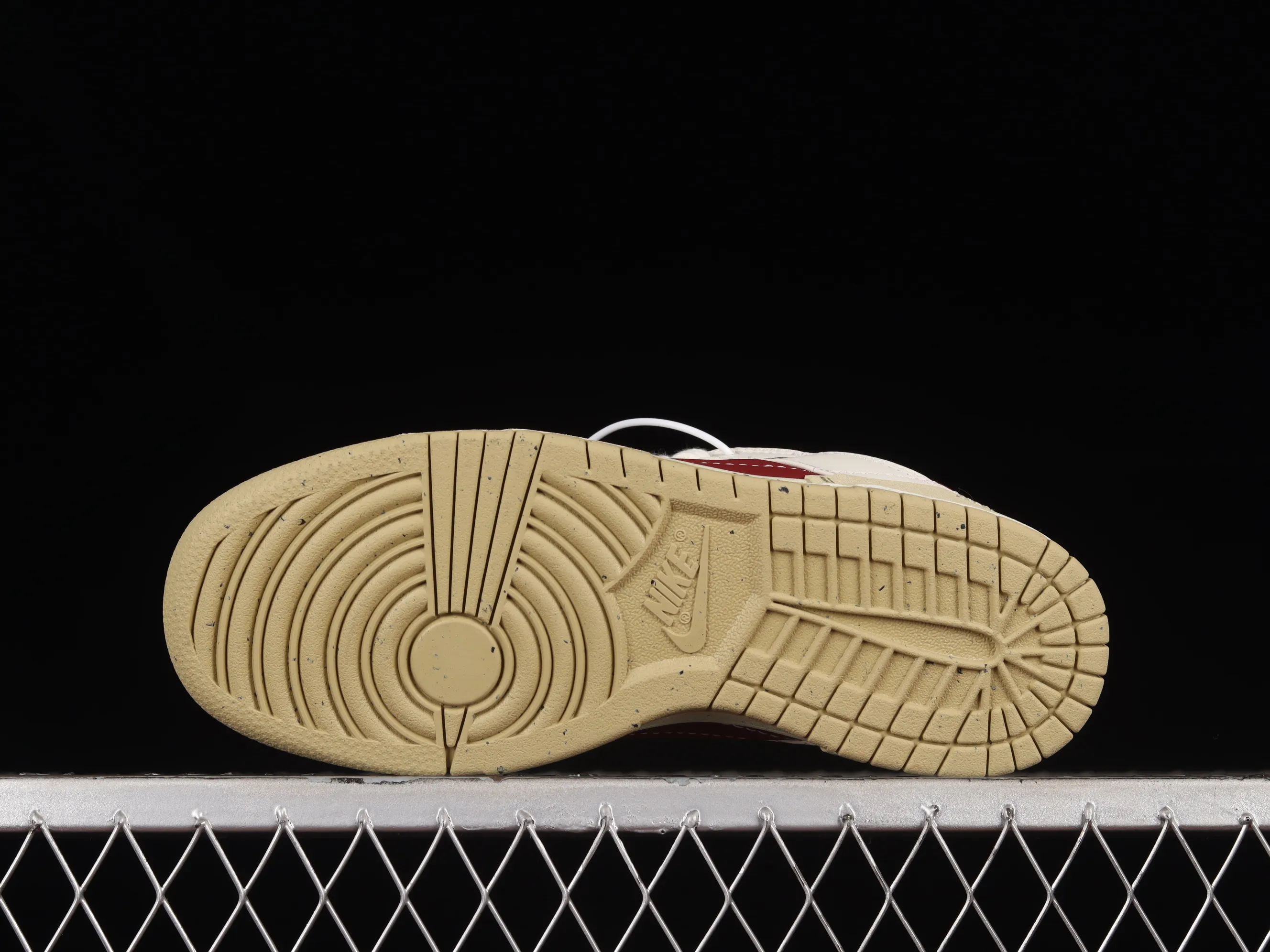 All categories Nk SB Dunk series Nk SB Dunk Low low-top sneakers Nk Dunk Low Disrupt 2 "Desert Bronze" Valentine's Day Destruction 2 series new deconstructed style lightweight dunk low-top casual sports skateboard shoes FD4617-667